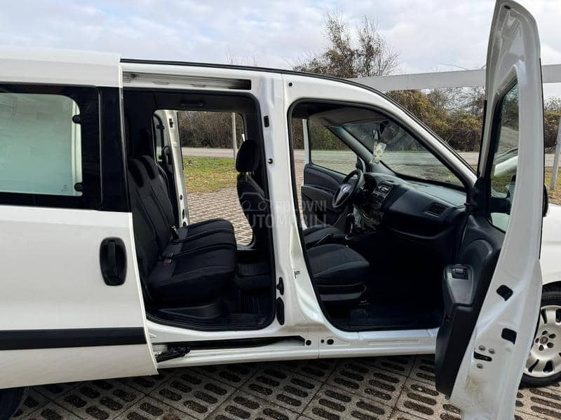 Fiat Doblo 1.6jtdm 5 sedista M.A.X.i