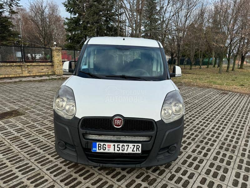 Fiat Doblo 1.6jtdm 5 sedista M.A.X.i