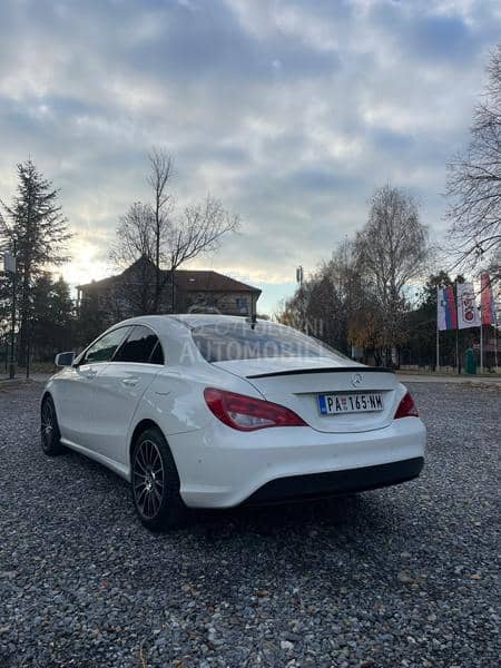 Mercedes Benz CLA 180 