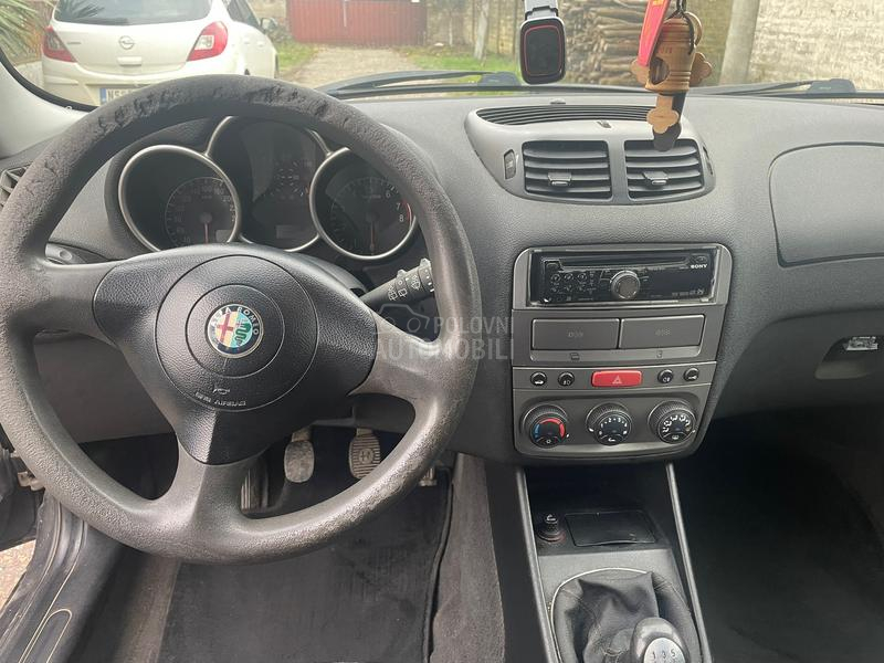 Alfa Romeo 147 twin spark