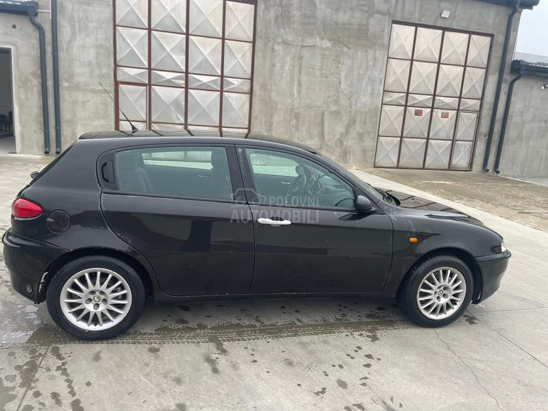 Alfa Romeo 147 twin spark