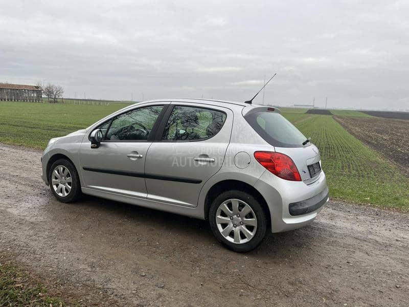 Peugeot 207 1,4