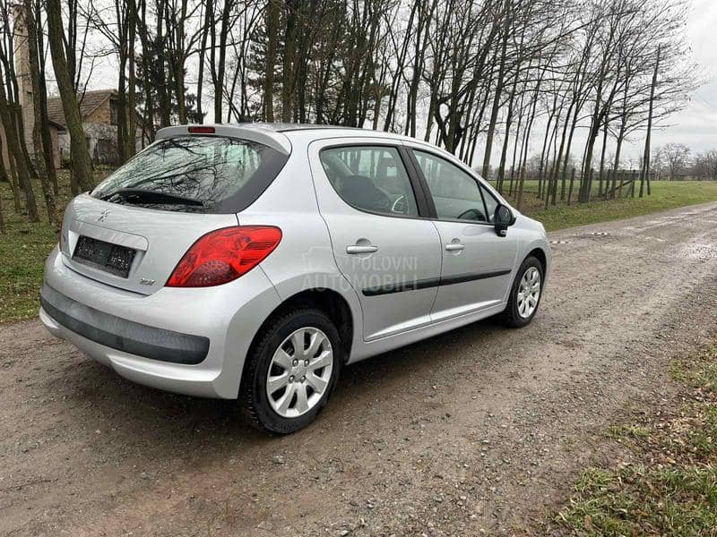 Peugeot 207 1,4