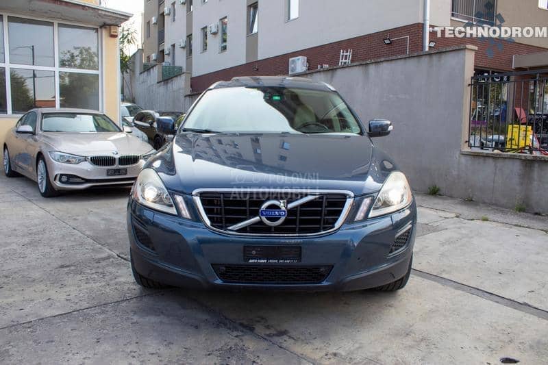 Volvo XC60 2.4 D3 AWD PANO.NAV