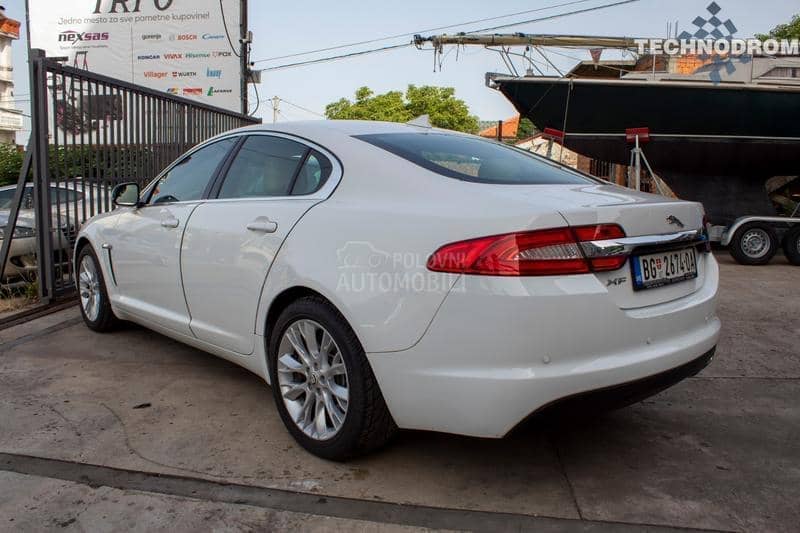 Jaguar XF 2.2d 200hp