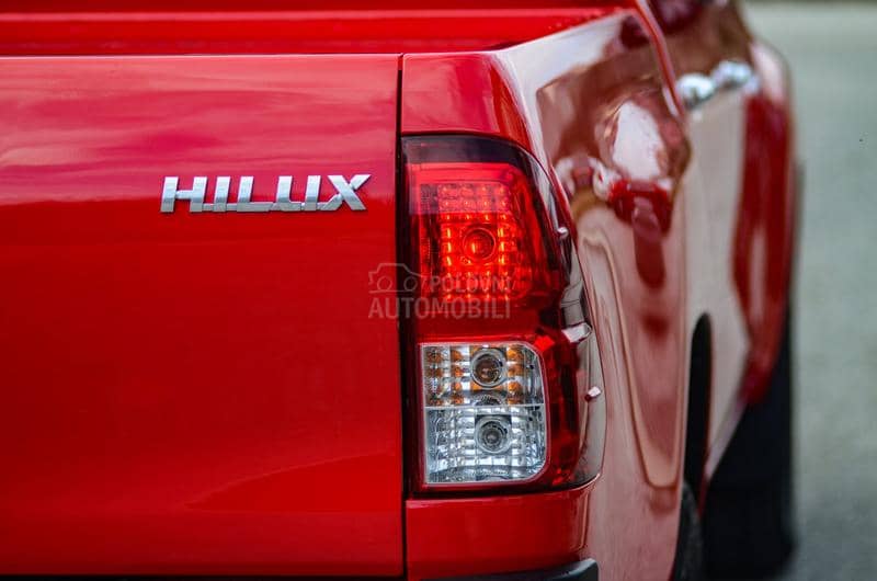 Toyota Hilux 2.4 D4-D 4-Motion