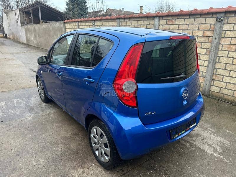 Opel Agila 1.0