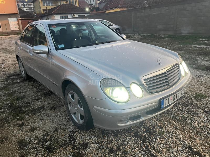 Mercedes Benz E 220 dobar