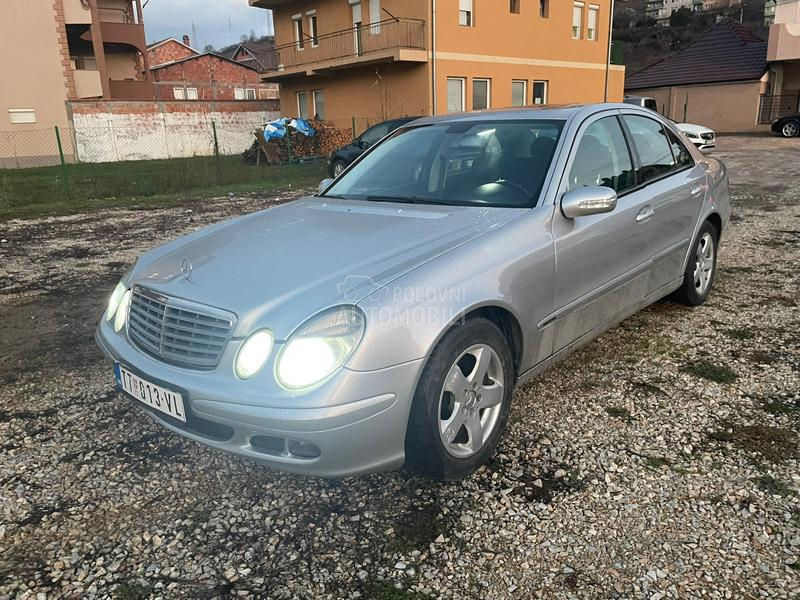 Mercedes Benz E 220 dobar