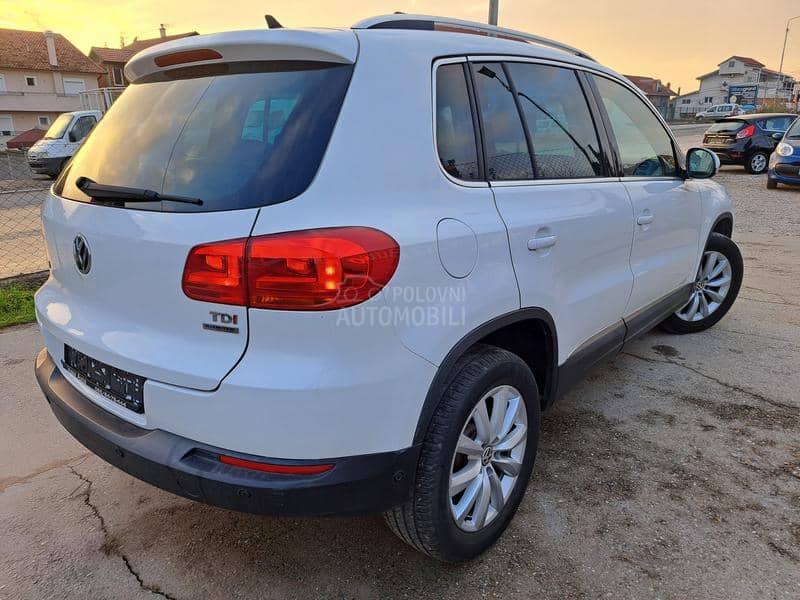 Volkswagen Tiguan 2.0Tdi  /SPORTLINE/