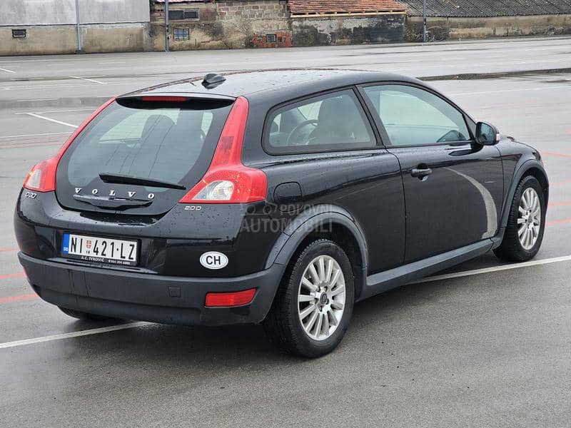 Volvo C30 2.0hdi VlasnicVserv