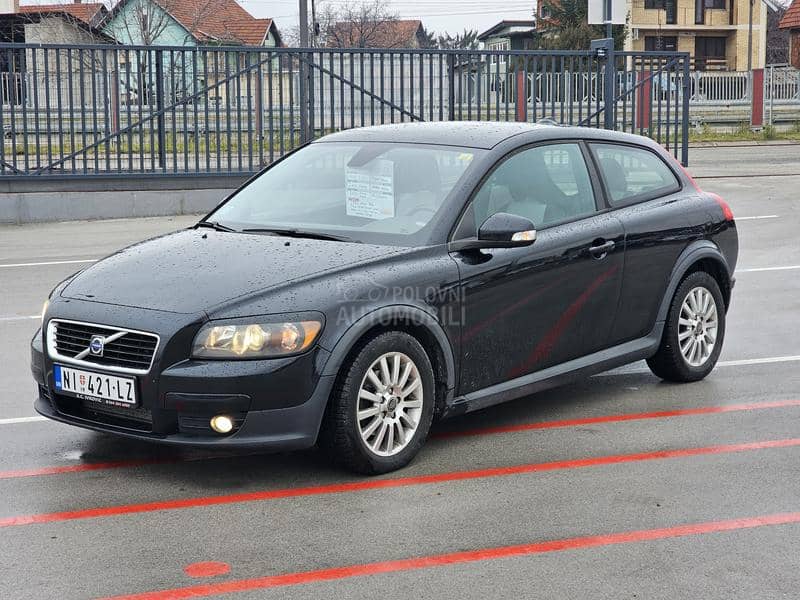 Volvo C30 2.0hdi VlasnicVserv