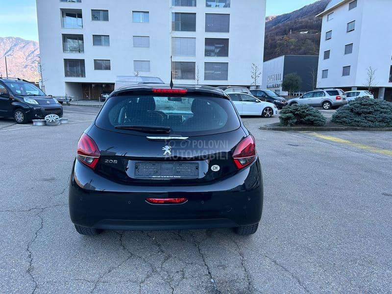 Peugeot 208 1.5hdi/CH/N O O V