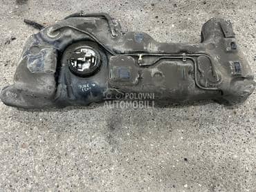 Rezervoar i pumpa u rezervoaru za Nissan Juke od 2010. do 2015. god.