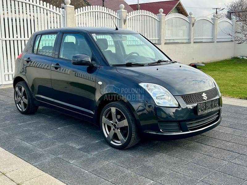 Suzuki Swift 1.3i