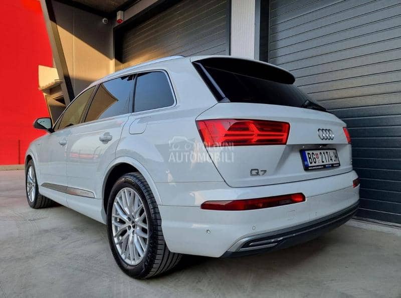 Audi Q7 3.0 TDI E TRON