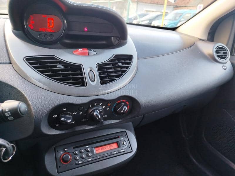 Renault Twingo 1.2i u.v.o.z C H