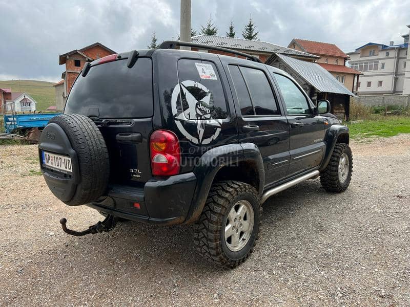 Jeep Cherokee Liberty 3.7