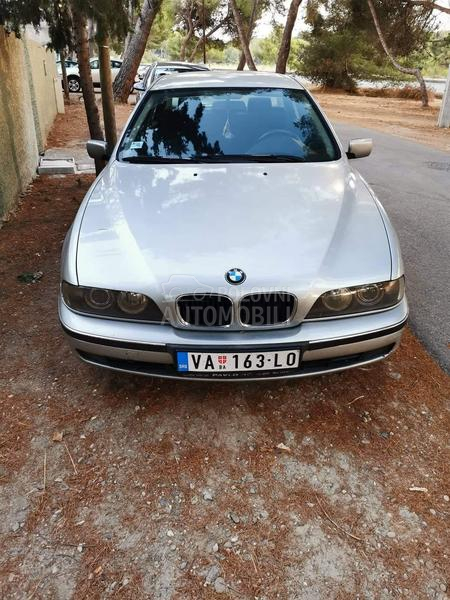 BMW 523 