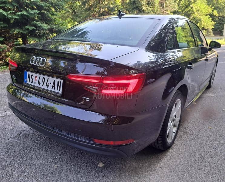 Audi A4 2.0TDI S-LINE MATRIX