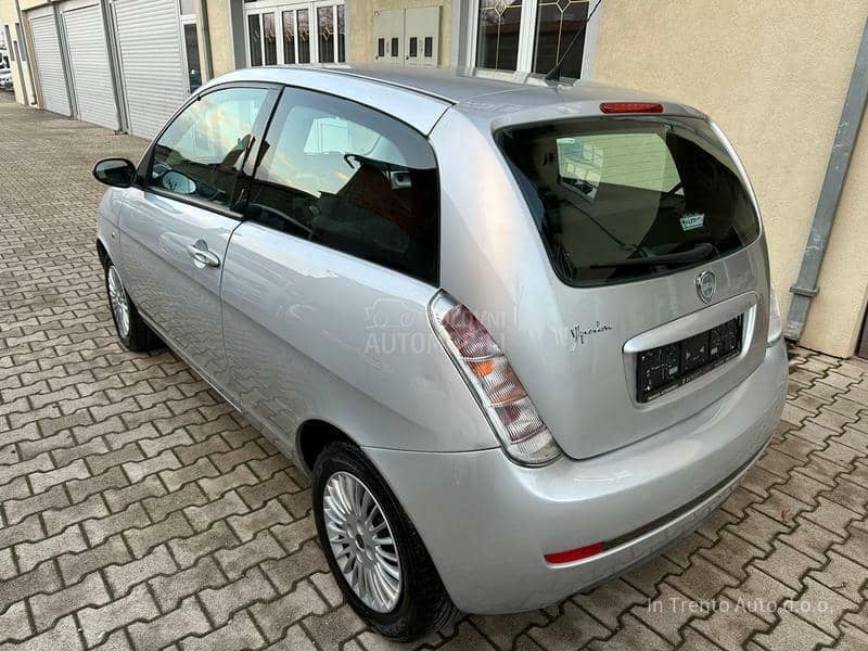 Lancia Ypsilon 1.2 8.V