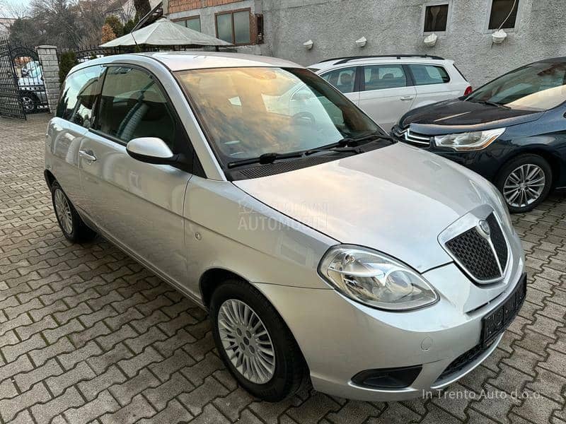 Lancia Ypsilon 1.2 8.V