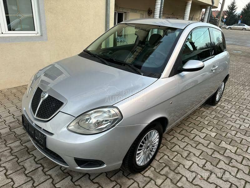 Lancia Ypsilon 1.2 8.V