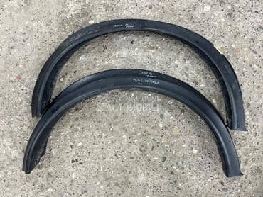 Lajsna na krilu i rubu za Nissan Juke od 2010. do 2015. god.