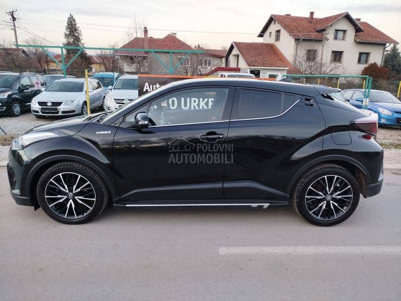 Toyota C-HR 1.8i  u.v.o.z  C H