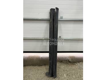 Plasticne lajsne praga za Nissan Juke od 2010. do 2015. god.