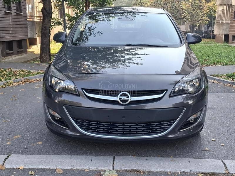 Opel Astra J 1.7Cdti COSMO NAVY