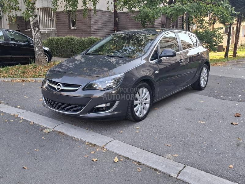 Opel Astra J 1.7Cdti COSMO NAVY