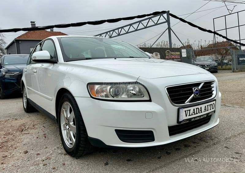 Volvo V50 1.6 D BAS DOBAR