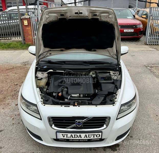 Volvo V50 1.6 D BAS DOBAR