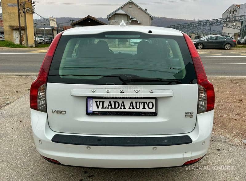 Volvo V50 1.6 D BAS DOBAR