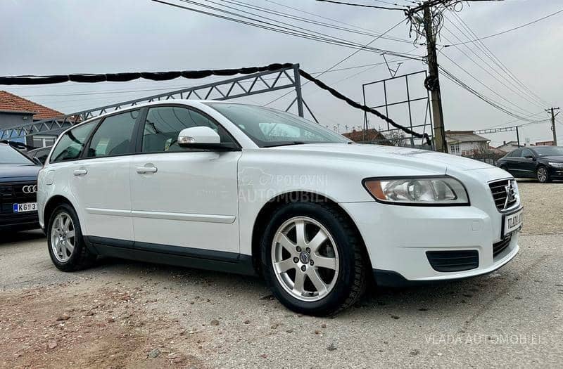 Volvo V50 1.6 D BAS DOBAR