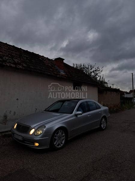 Mercedes Benz E 320 AVANTGARDE