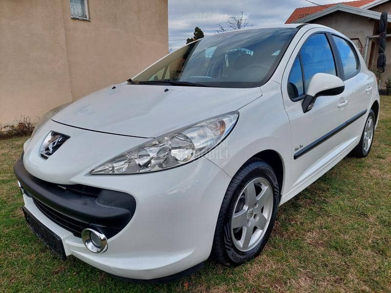 Peugeot 207 FABRIČKO STANJE