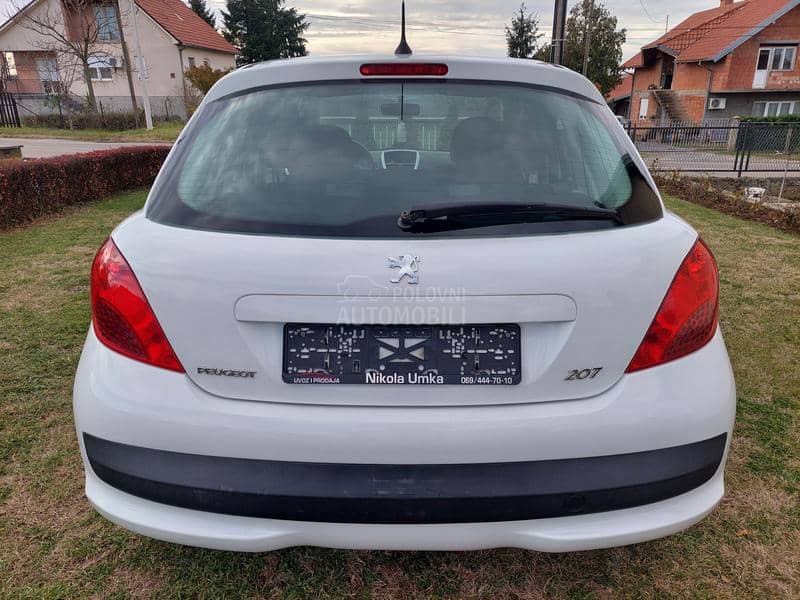 Peugeot 207 FABRIČKO STANJE