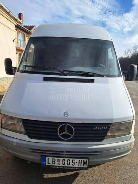 Mercedes Benz Sprinter 