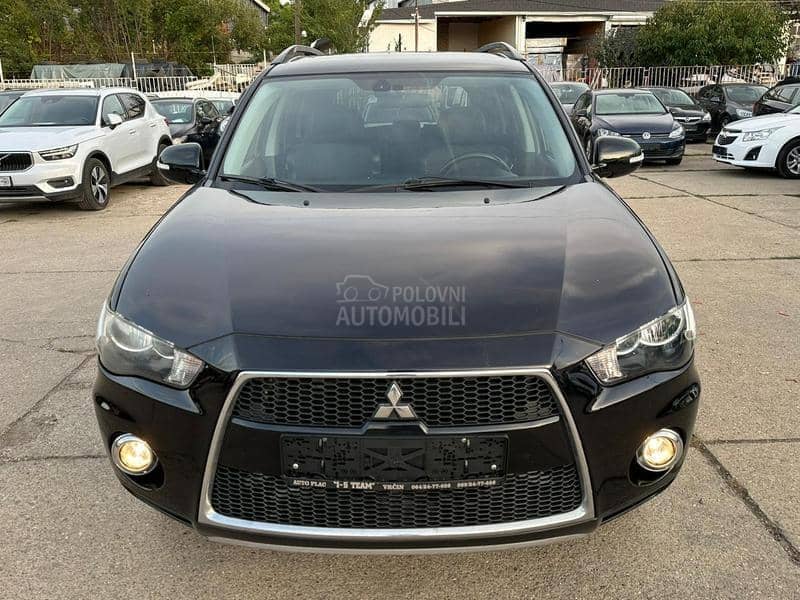 Mitsubishi Outlander 2.2DID INTENSE 4WD