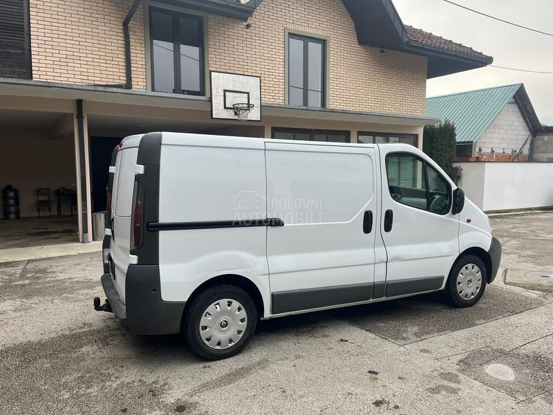 Renault Trafic 1.9dci klima galerija