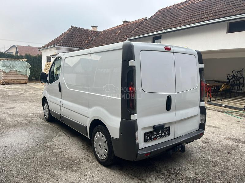 Renault Trafic 1.9dci klima galerija