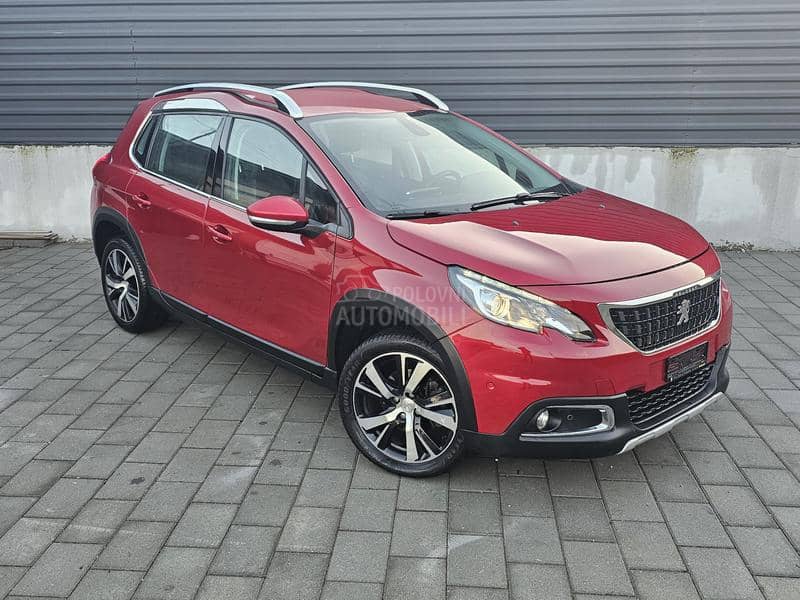 Peugeot 2008 1.2 ALLURE