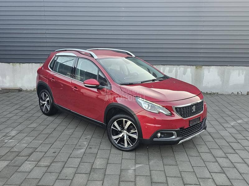 Peugeot 2008 1.2 ALLURE