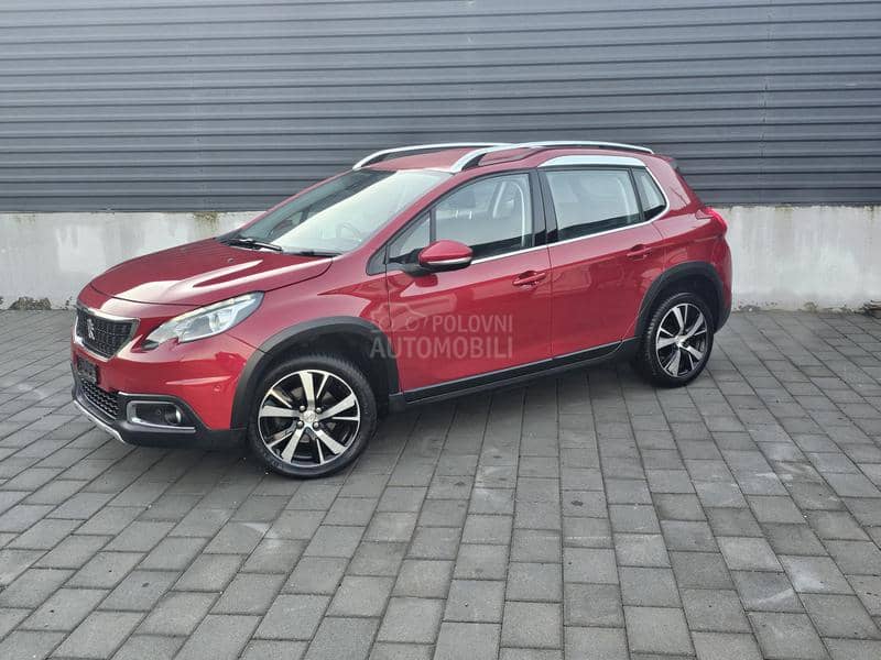 Peugeot 2008 1.2 ALLURE