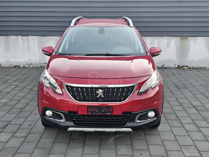 Peugeot 2008 1.2 ALLURE