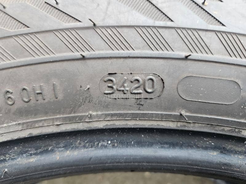 Nokian 225/65 R17 Zimska