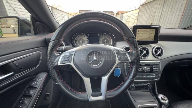 Mercedes Benz CLA 200 1.6