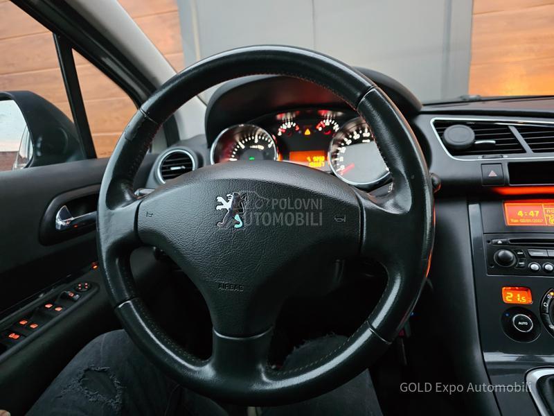 Peugeot 3008 1.6 HDi PREMIUM GOLD